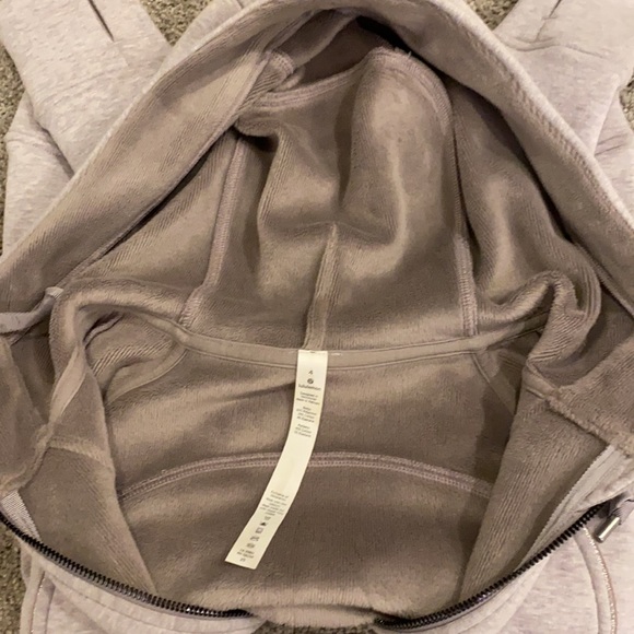 Lululemon jacket!! - Picture 4 of 4